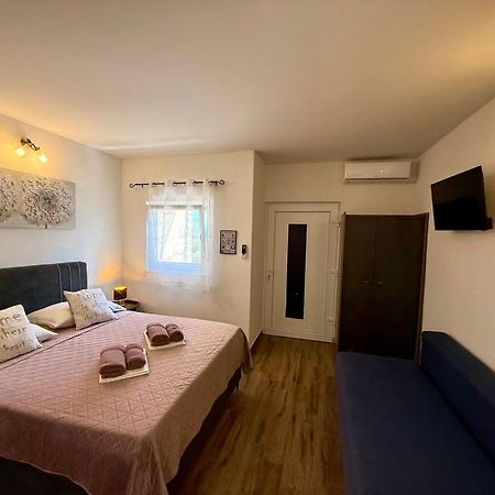 Apartments Matic Baška Voda Quarto foto